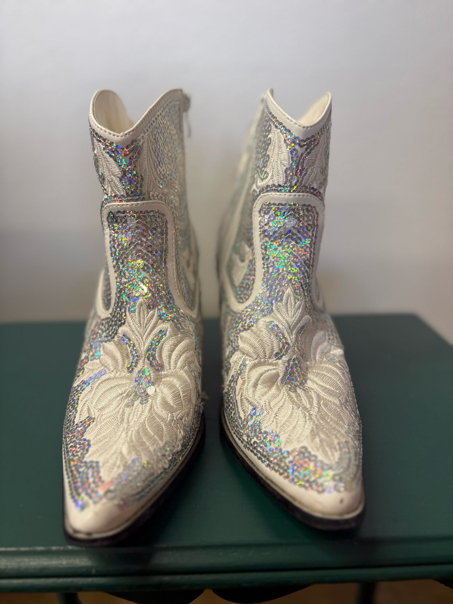 Helen's Heart Shoe Size 9 Boots