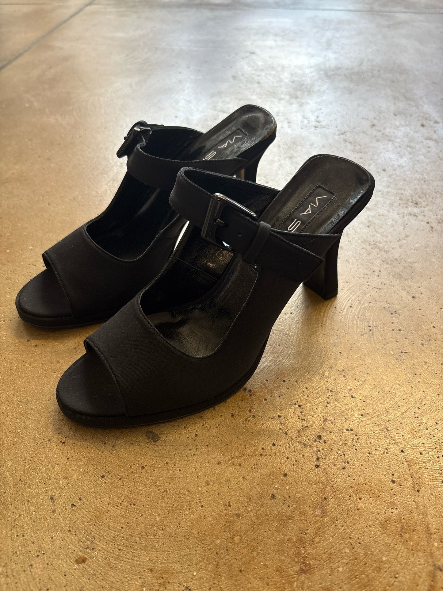 Via Spiga Shoe Size 8 Black Sandals