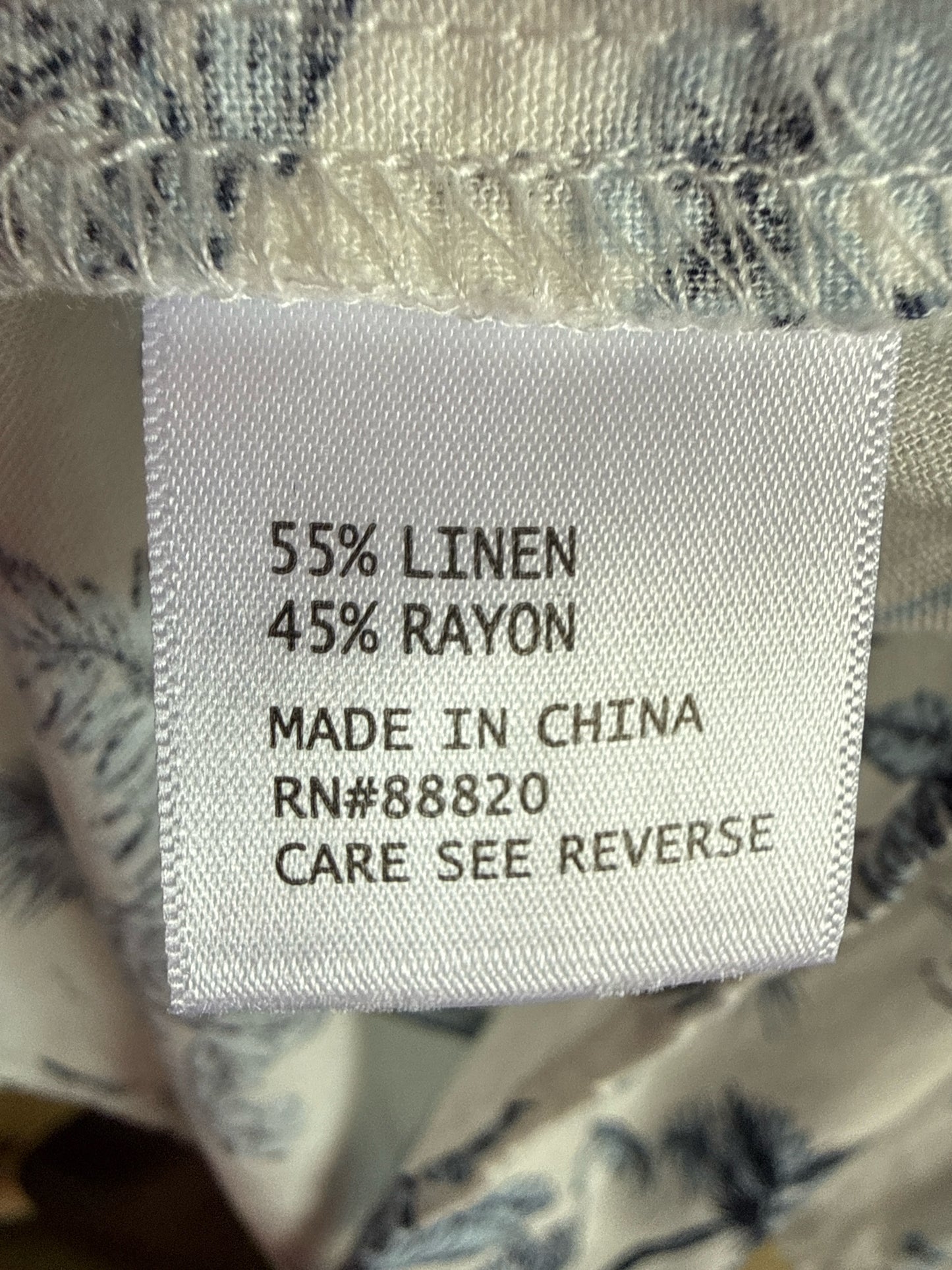TAHARI Size 1X Blue/White Top