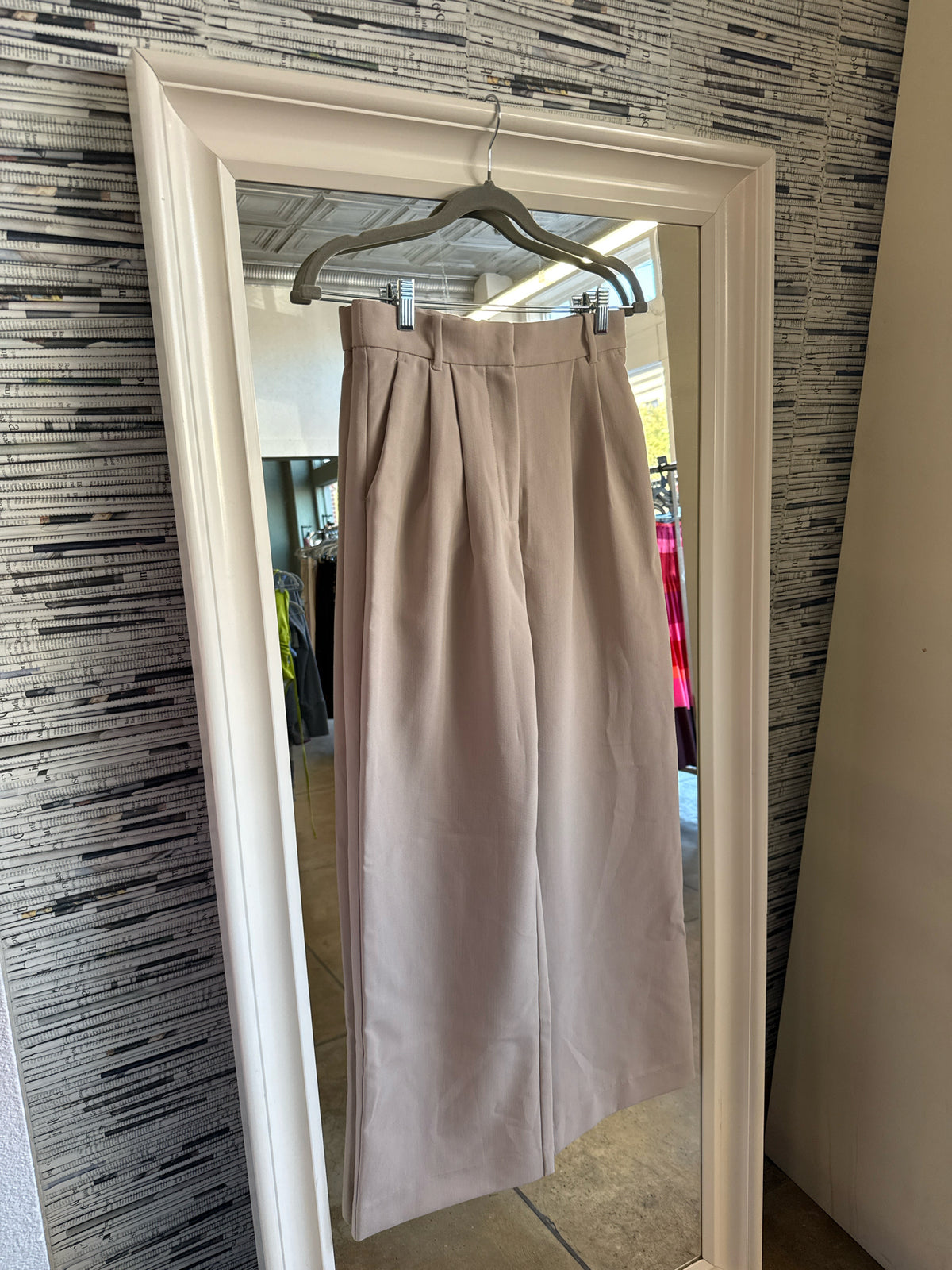 Abercrombie & Fitch Size 27/4 Tan Pants
