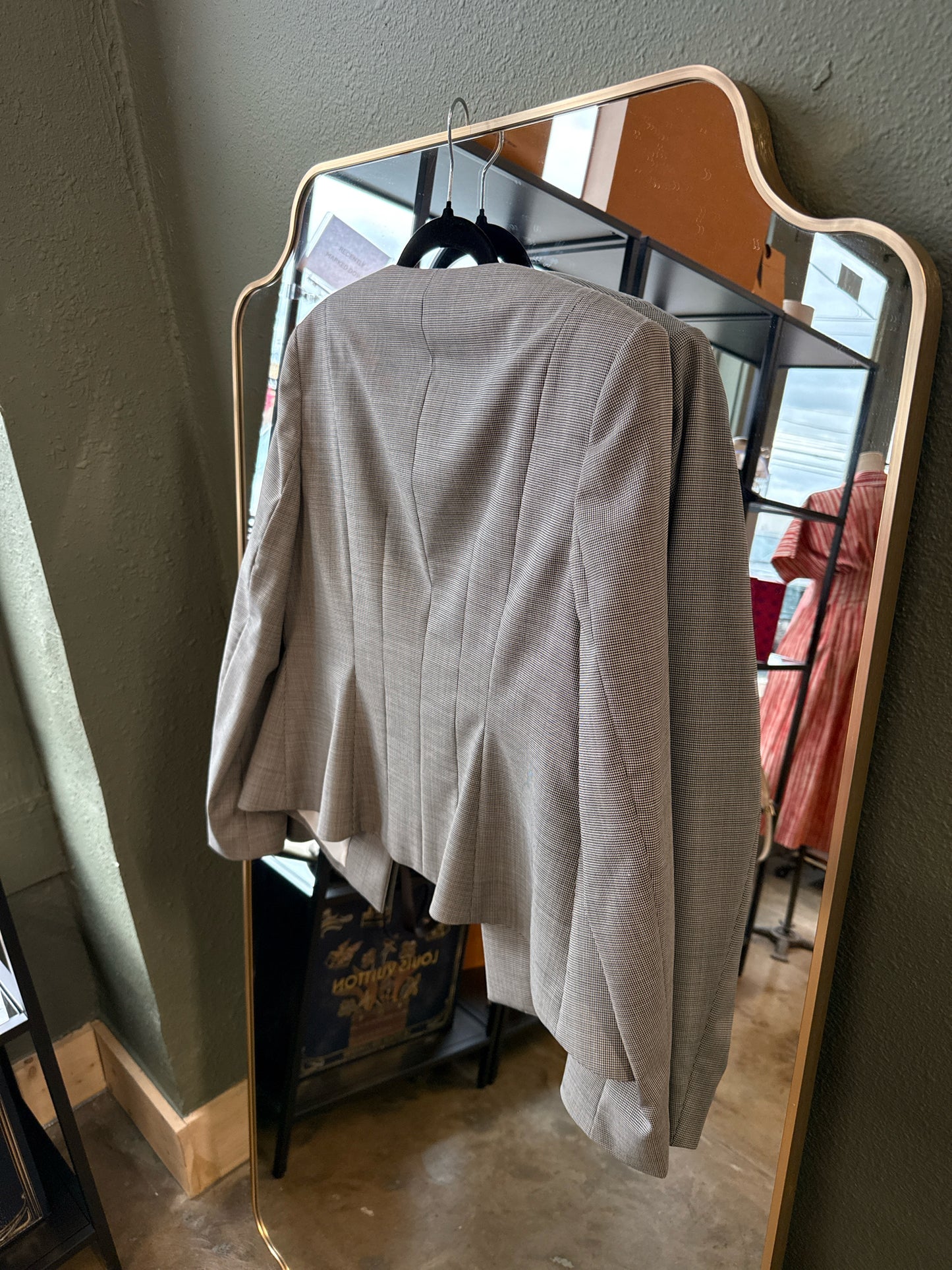 BOSS Size 10 Black/White Jacket