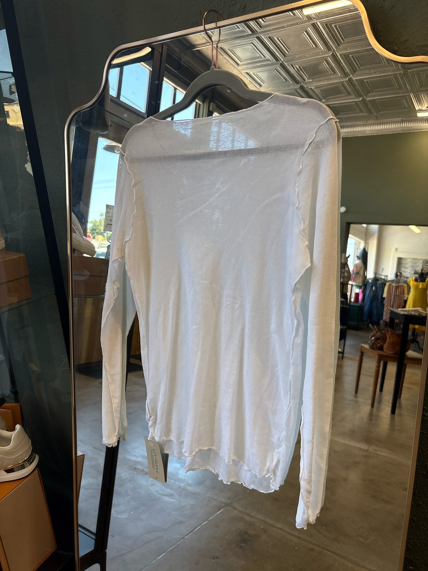 Cut Loose Size M White Top