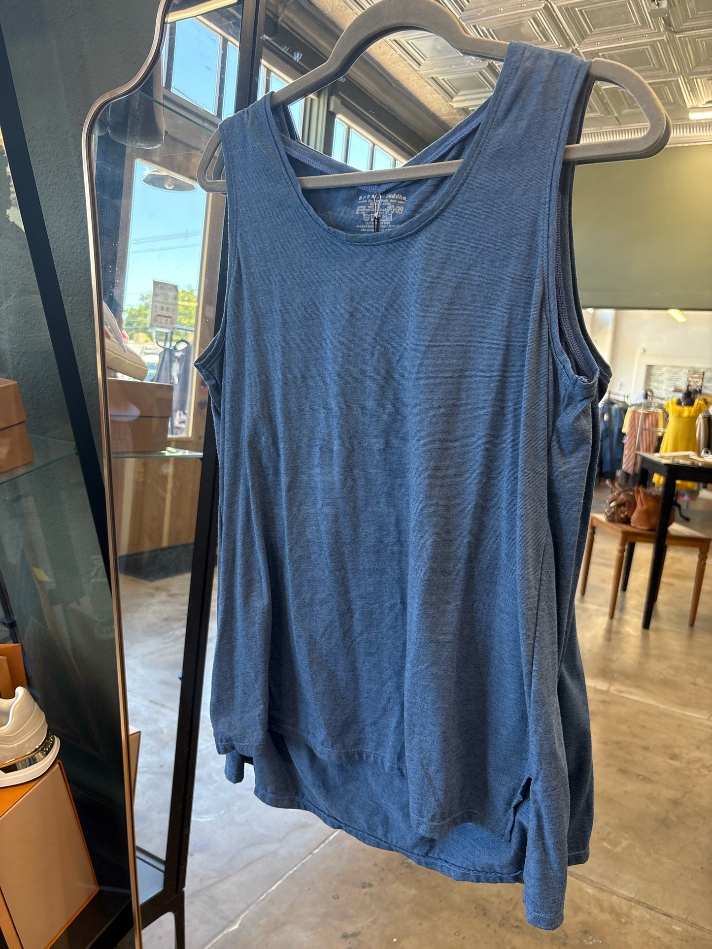 Neon Buddha Size L Blue Top