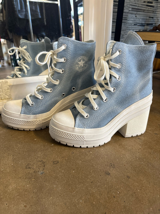 Converse Shoe Size 8 Sneakers