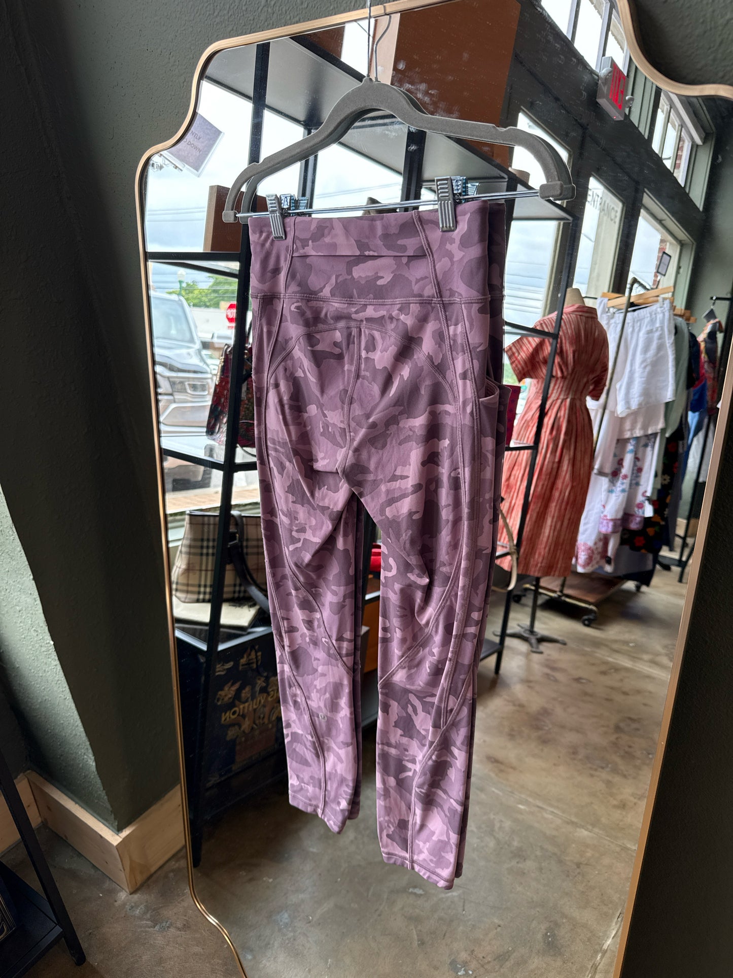 Lululemon Size 4 Purple Legging