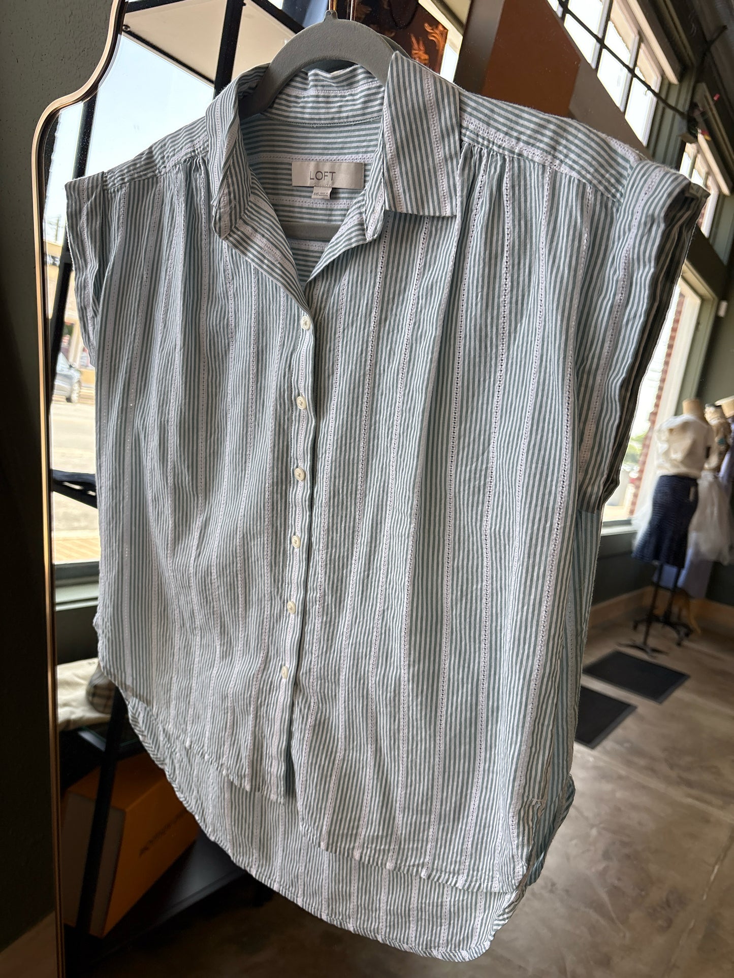 LOFT Size XXS green and white Top