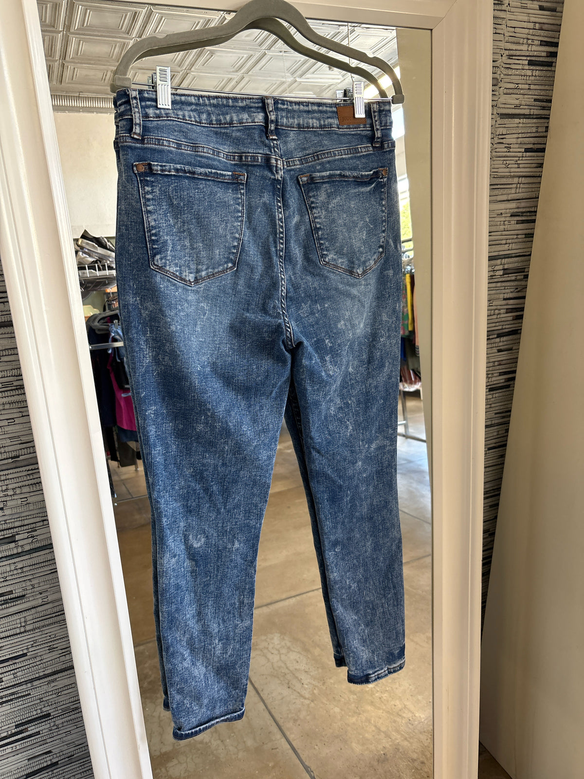 Judy Blue Size 15/32 Jeans