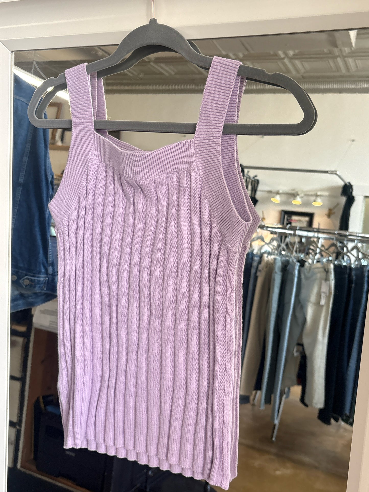 LOFT Size S Lavendar Top