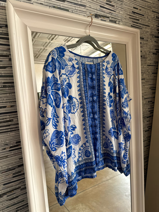 Umgee Size XL Blue/White Top