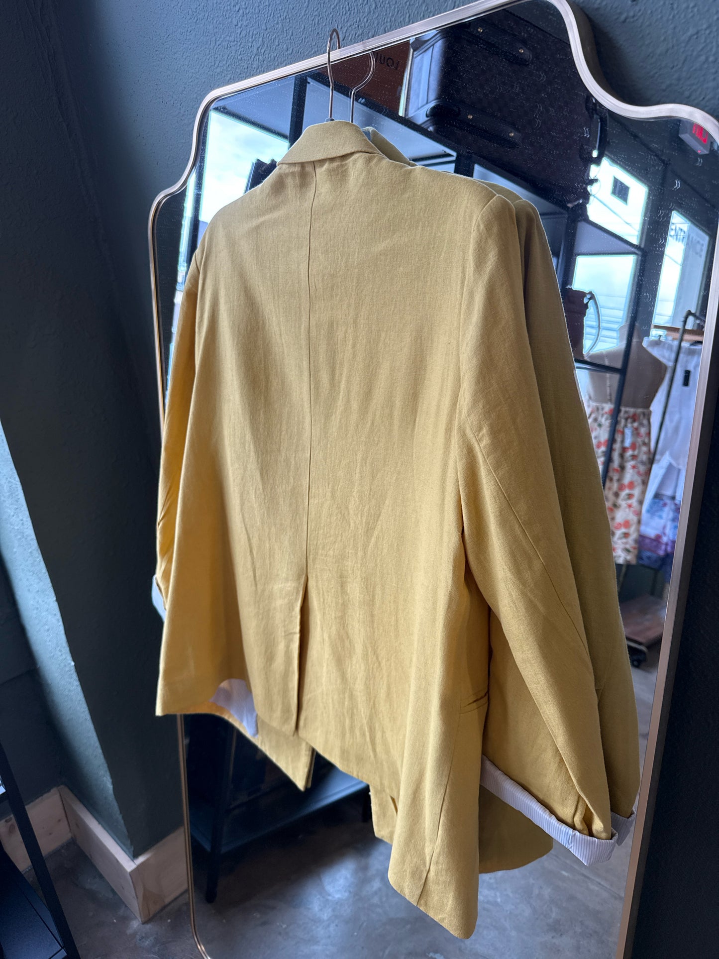 Halston Size XL Mustard Blazer