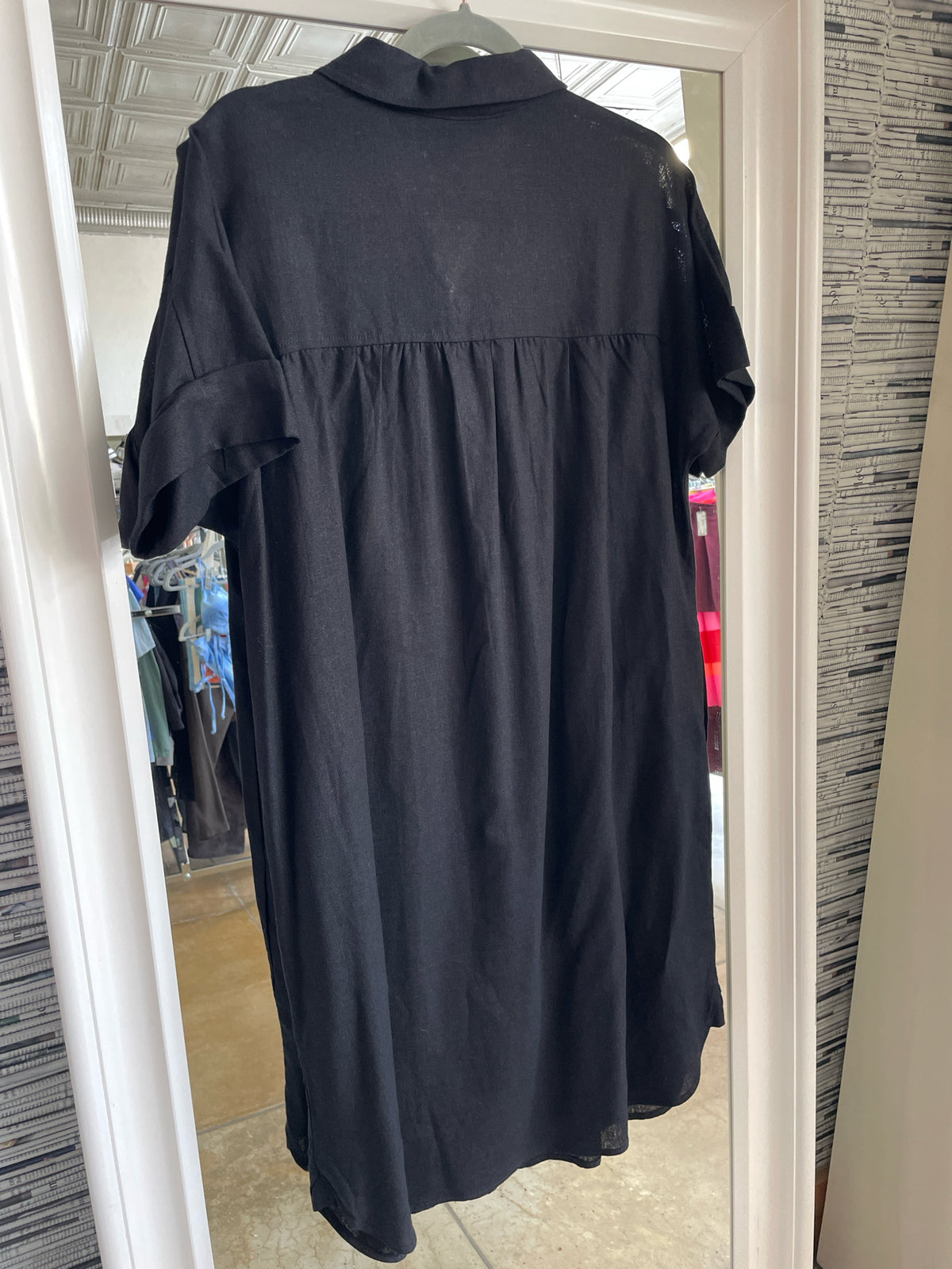 Well Worn Size L Black Dress