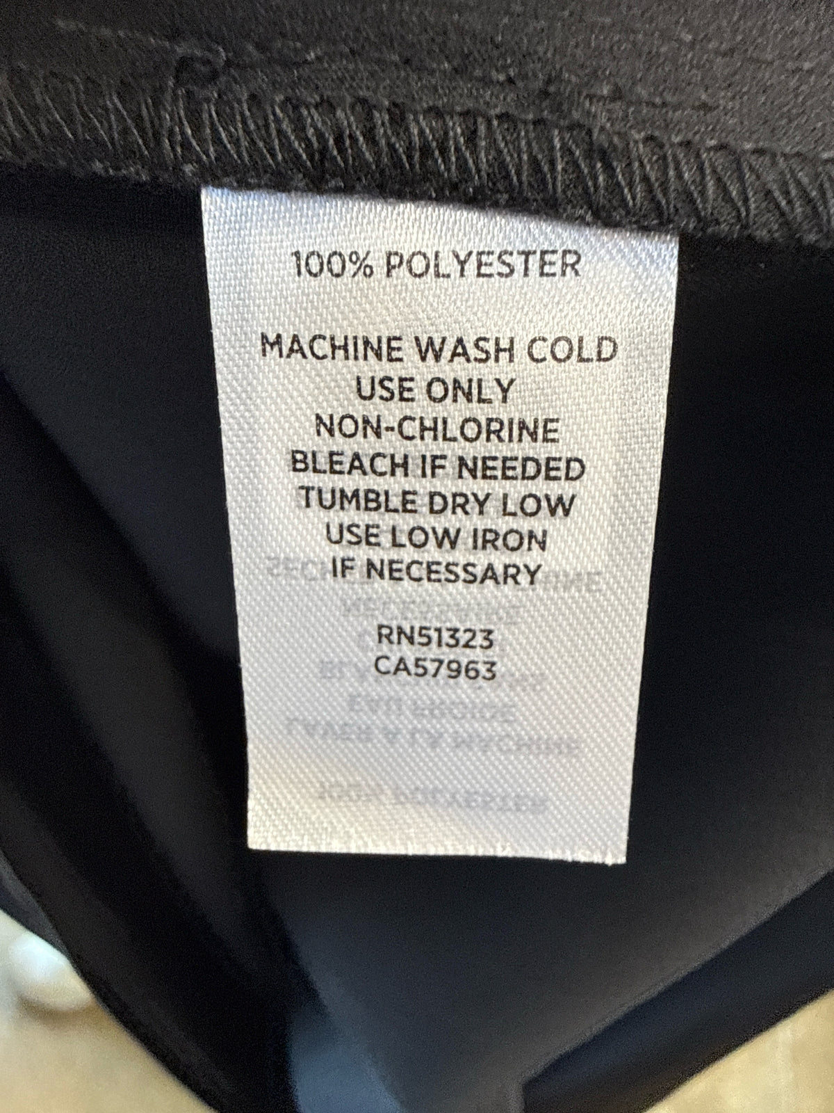 halogen Size L Black Top