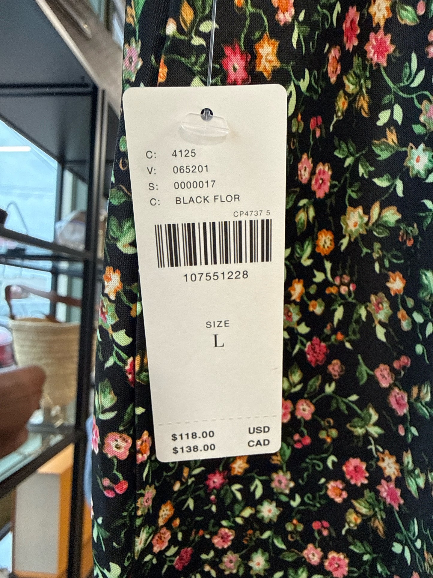 Anthropologie Size L black/floral Shorts