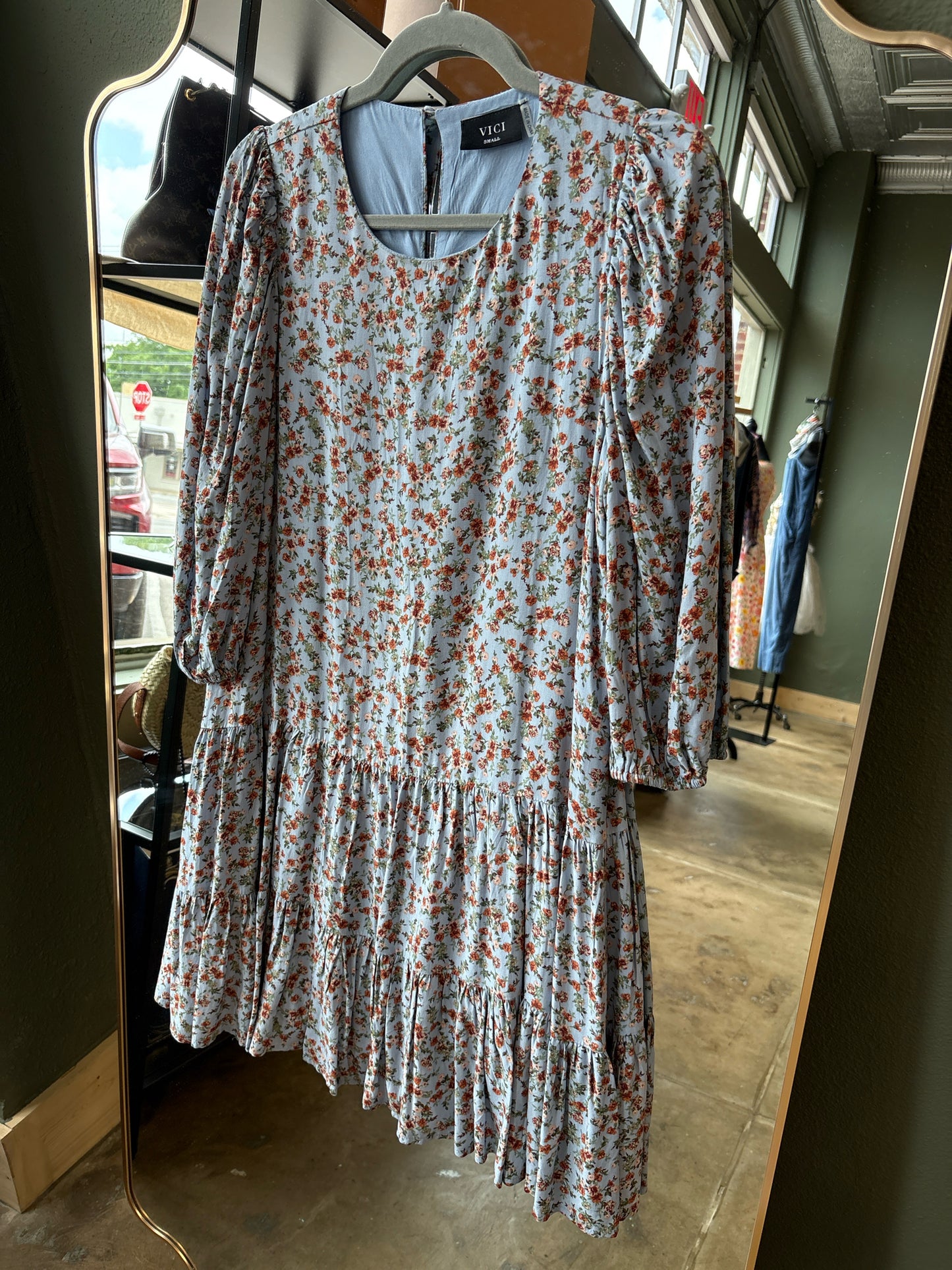 VICI Size S blue + multi Floral Dress
