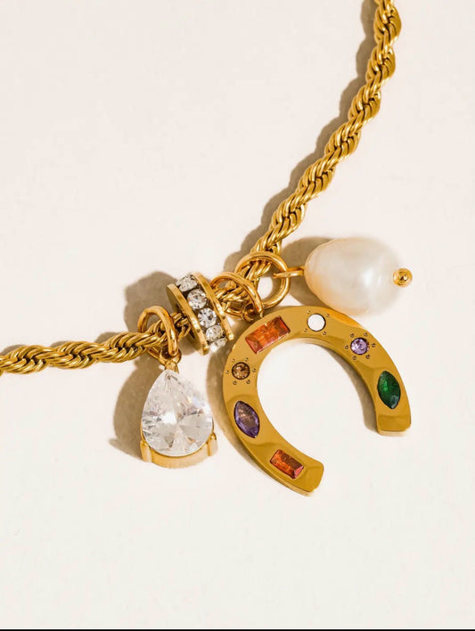 Flanerie Necklace
