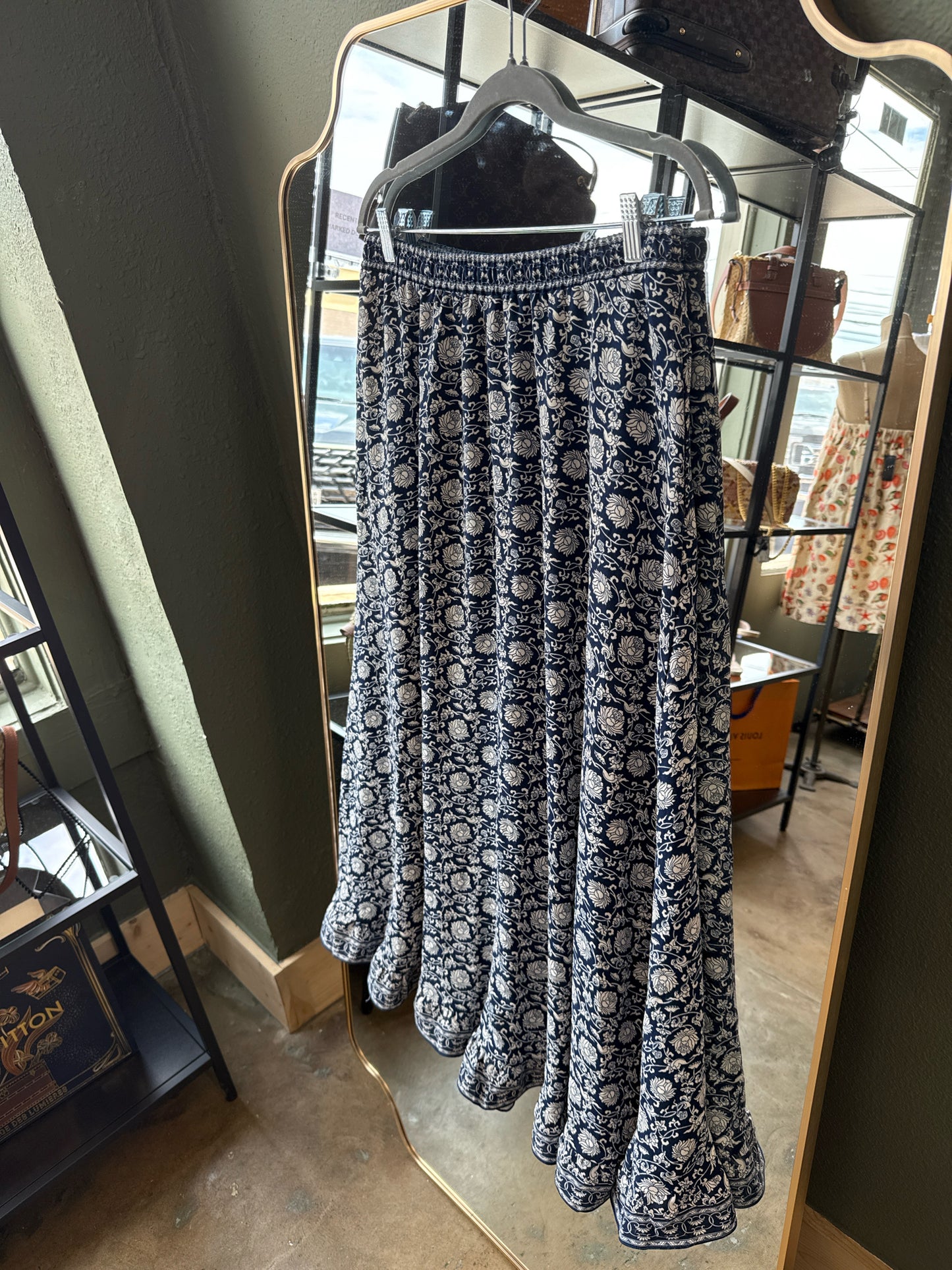 Max Studio Size XL Blue/White Skirt