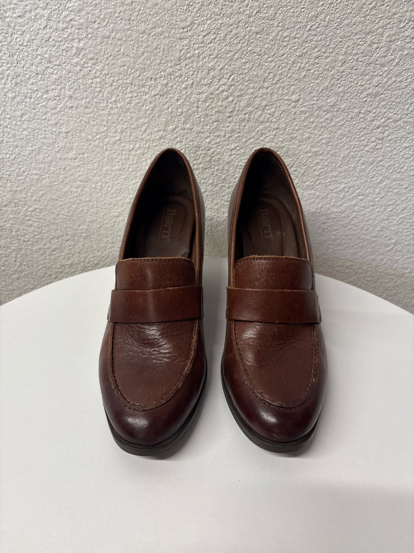Born Shoe Size 8M Heels