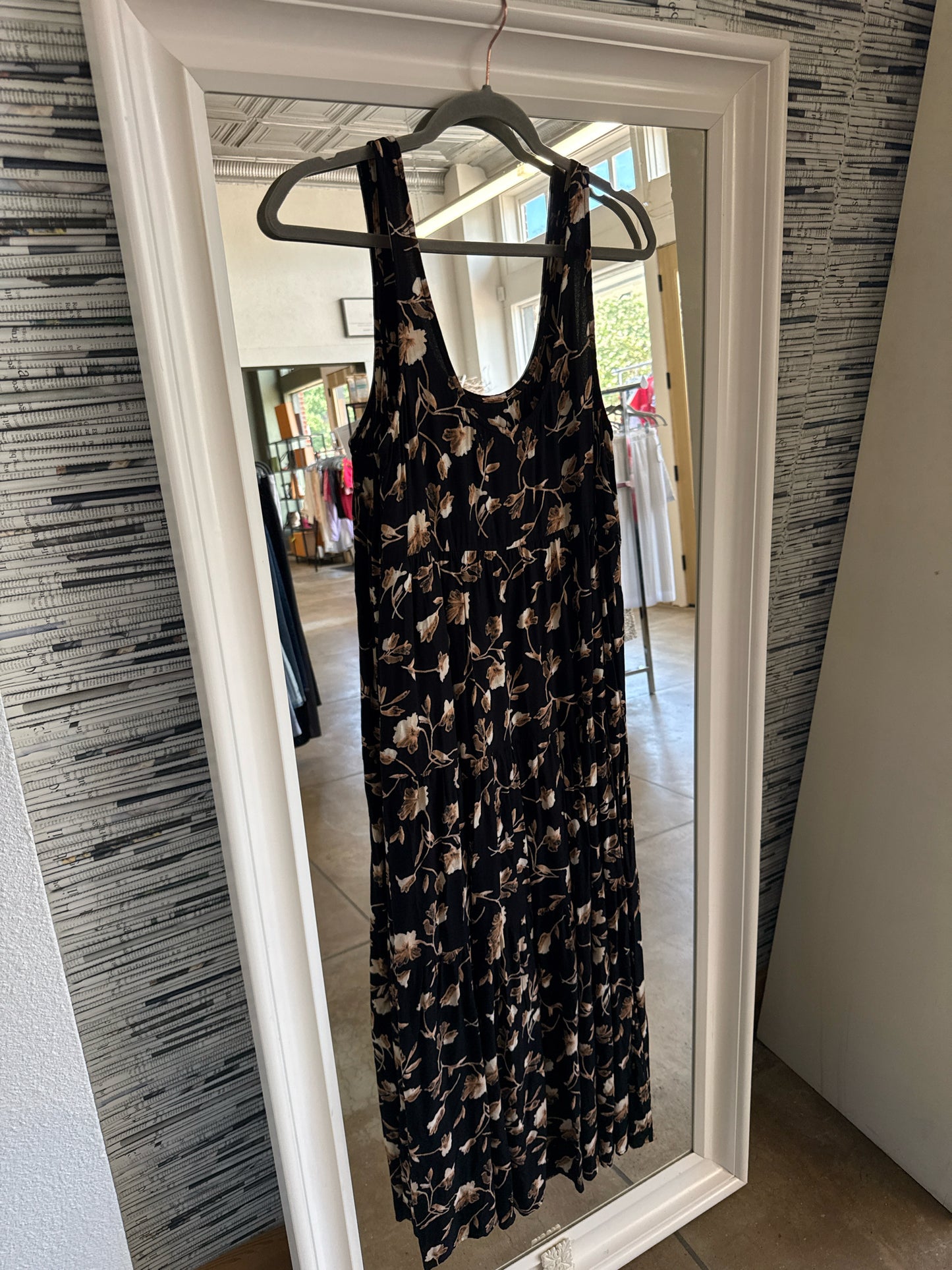 Saltwater Luxe Size M Black Dress