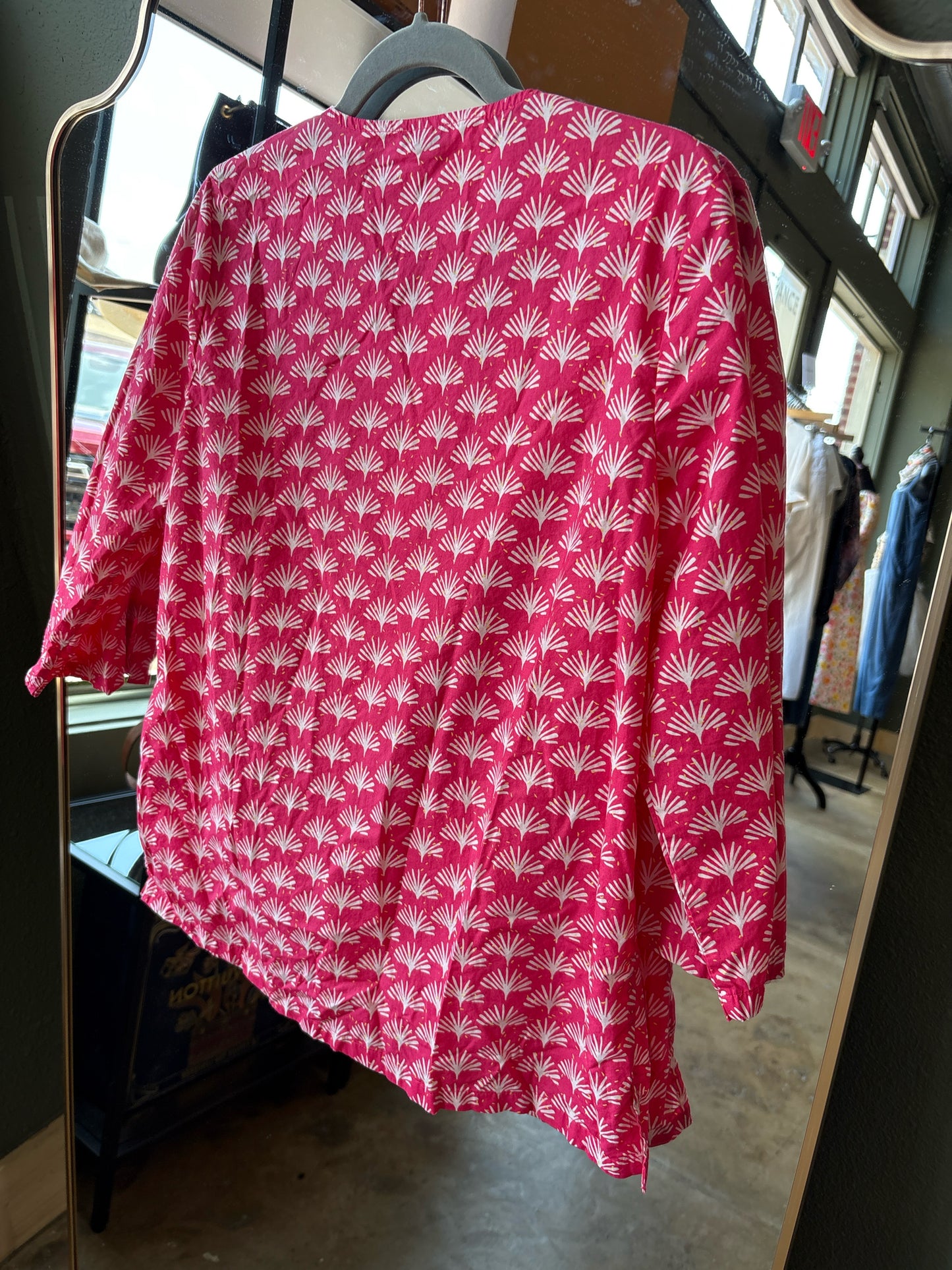 TALBOTS Size S pink and white Flowers Top