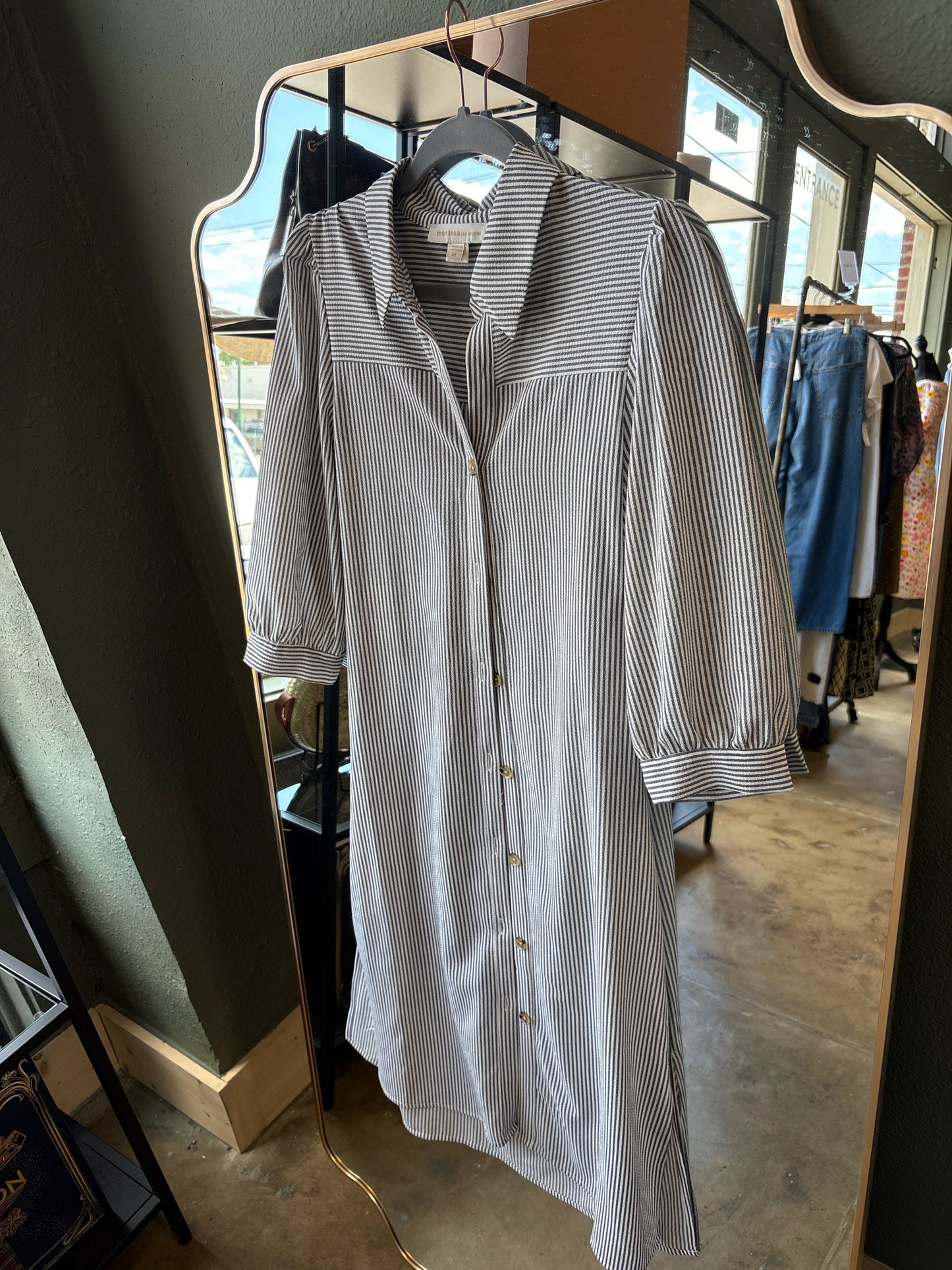 monteau Size M Stripe Dress