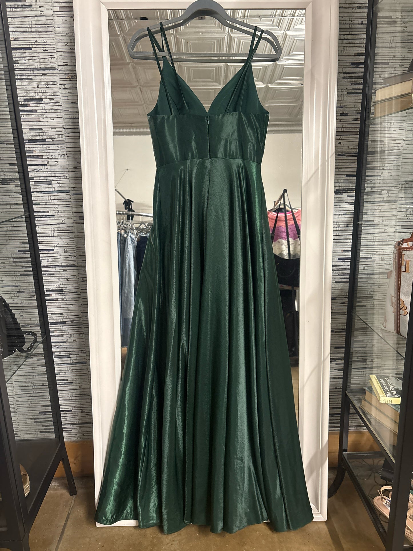 Alyce Size 4 Emerald spagetti strap Formal
