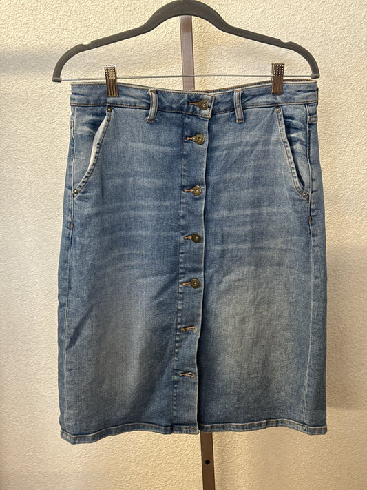 Pilcro Size 10 Denim Skirt