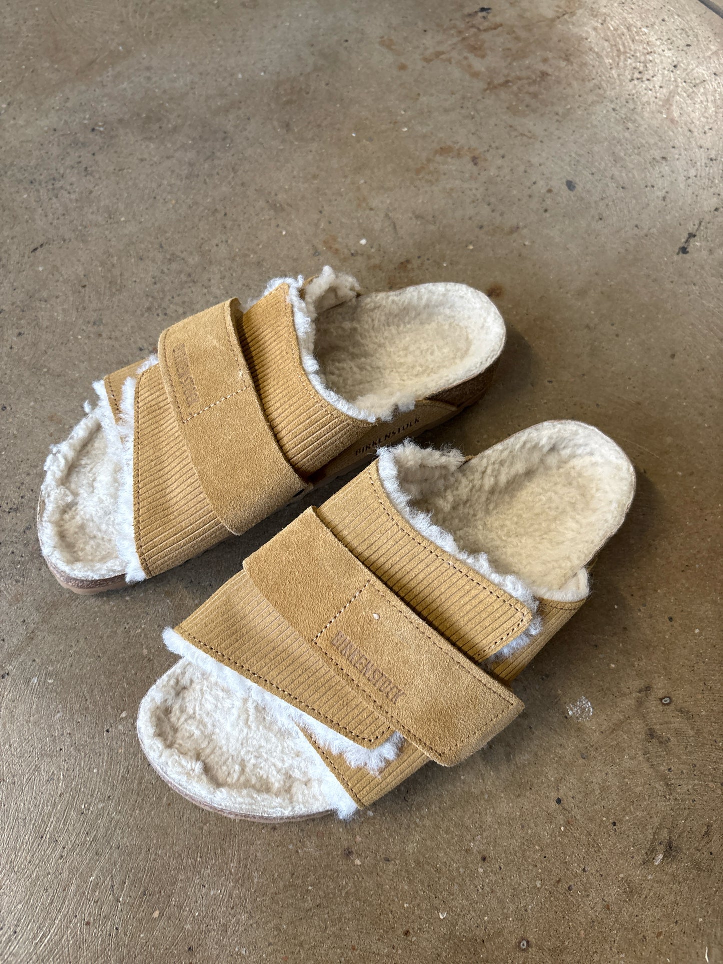 Birkenstock Shoe Size 40 Tan/Cream sherpa Sandals