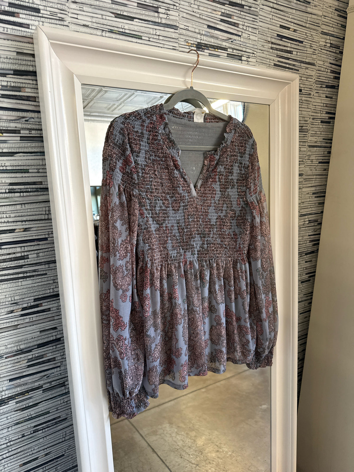 AKEMI + KIN Size S Blue/Purple Top