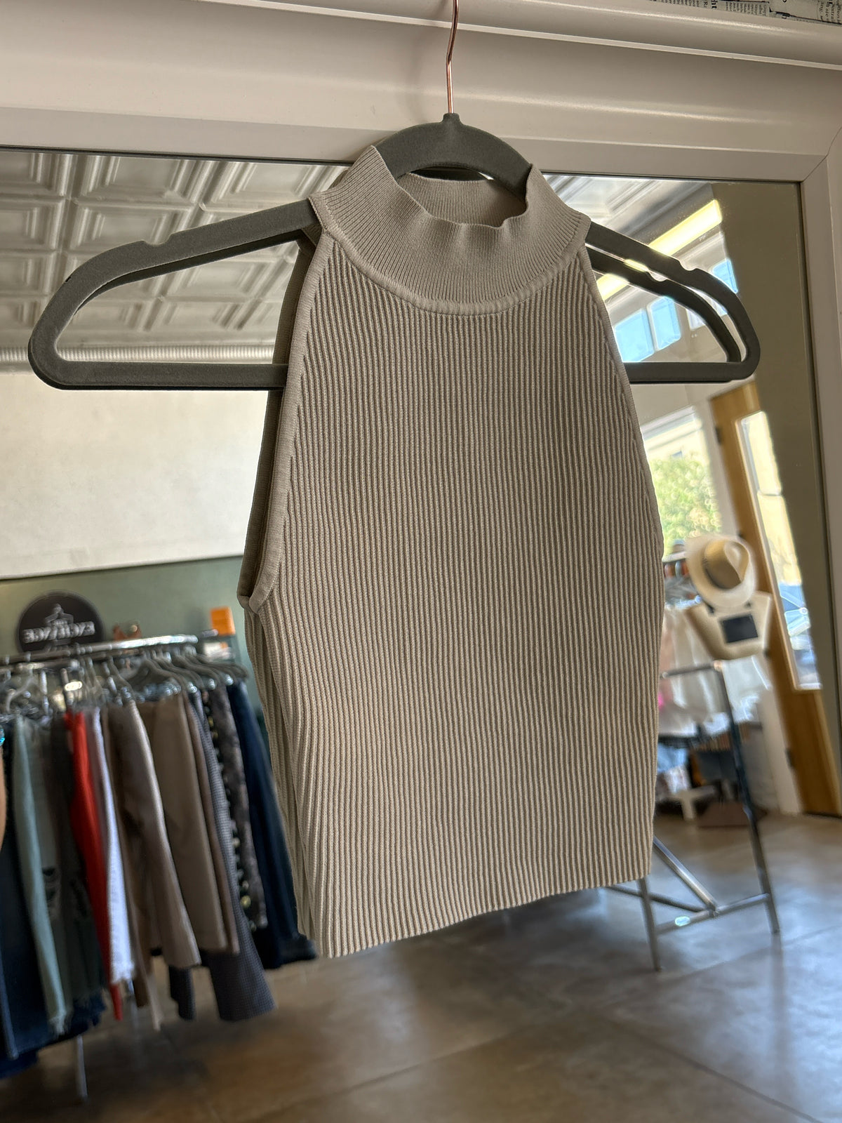 Babaton Size XXS Beige Top