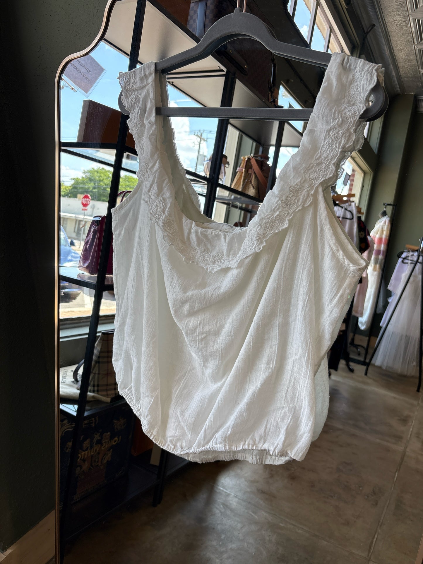 Max Studio Size XL White Top