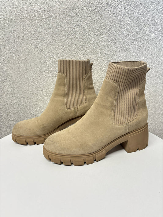 Steve Madden Shoe Size 9 Tan bootie Boots