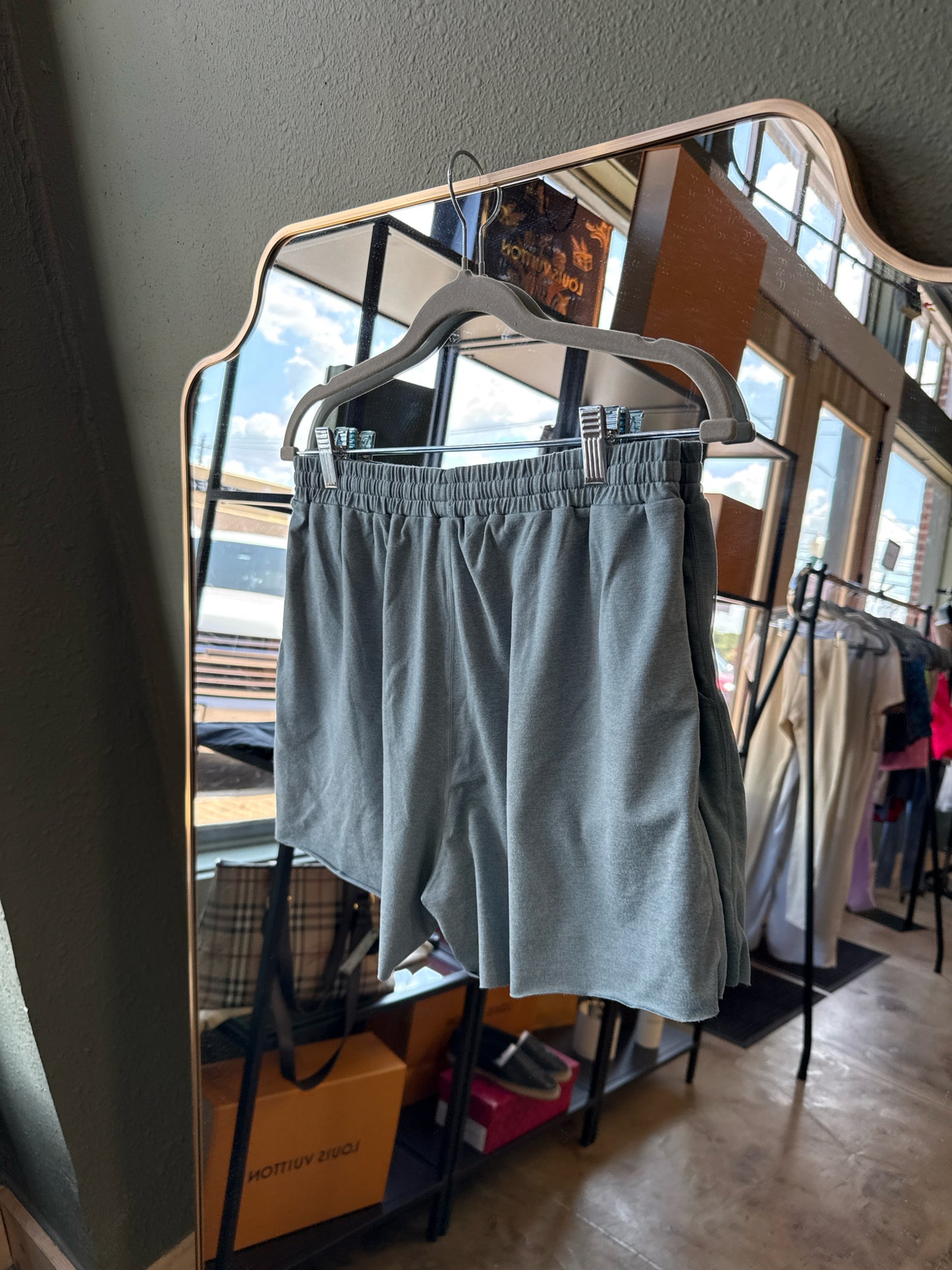 Vuori Size S Teal Shorts