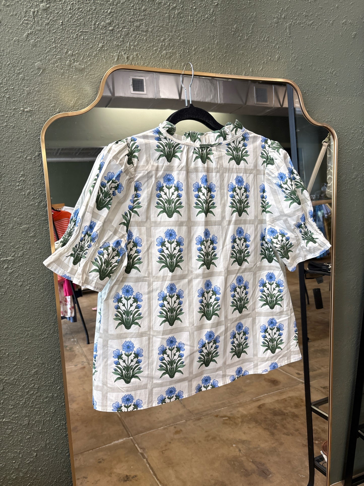 entro Size S Blue/Green Top