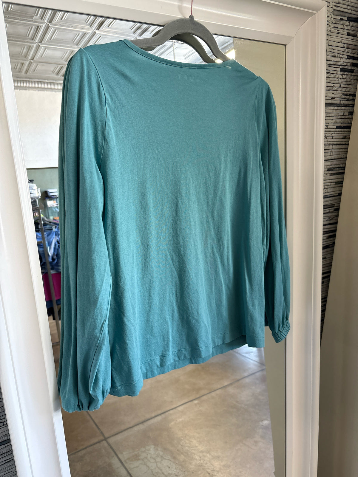 LOFT Size L Teal Top