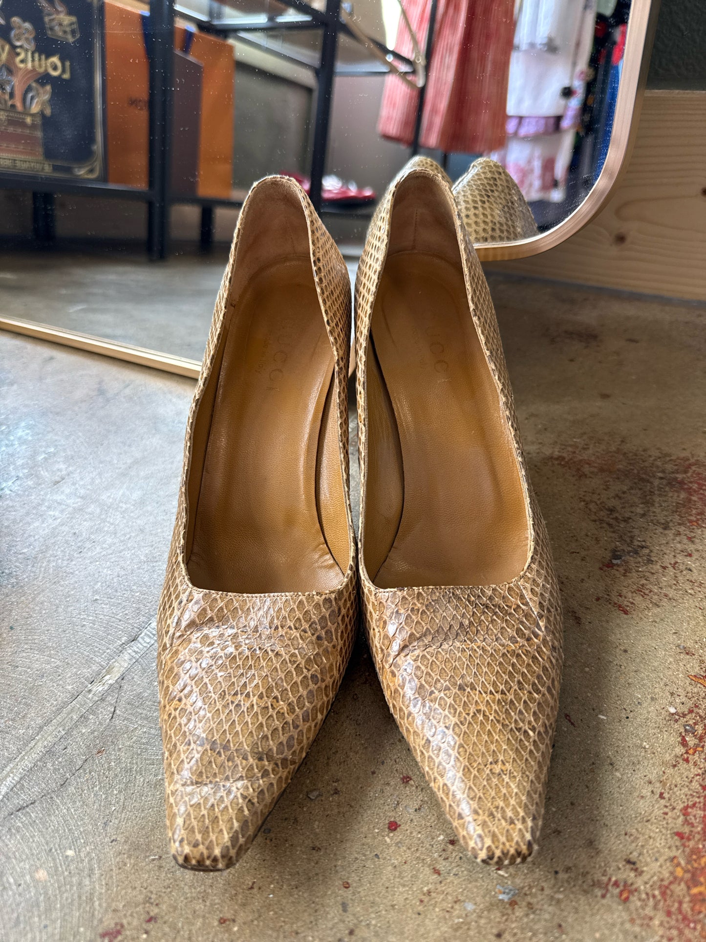 Gucci Shoe Size 39.5 Tan Heels