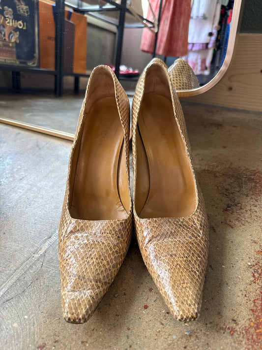 Gucci Shoe Size 39.5 Tan Heels