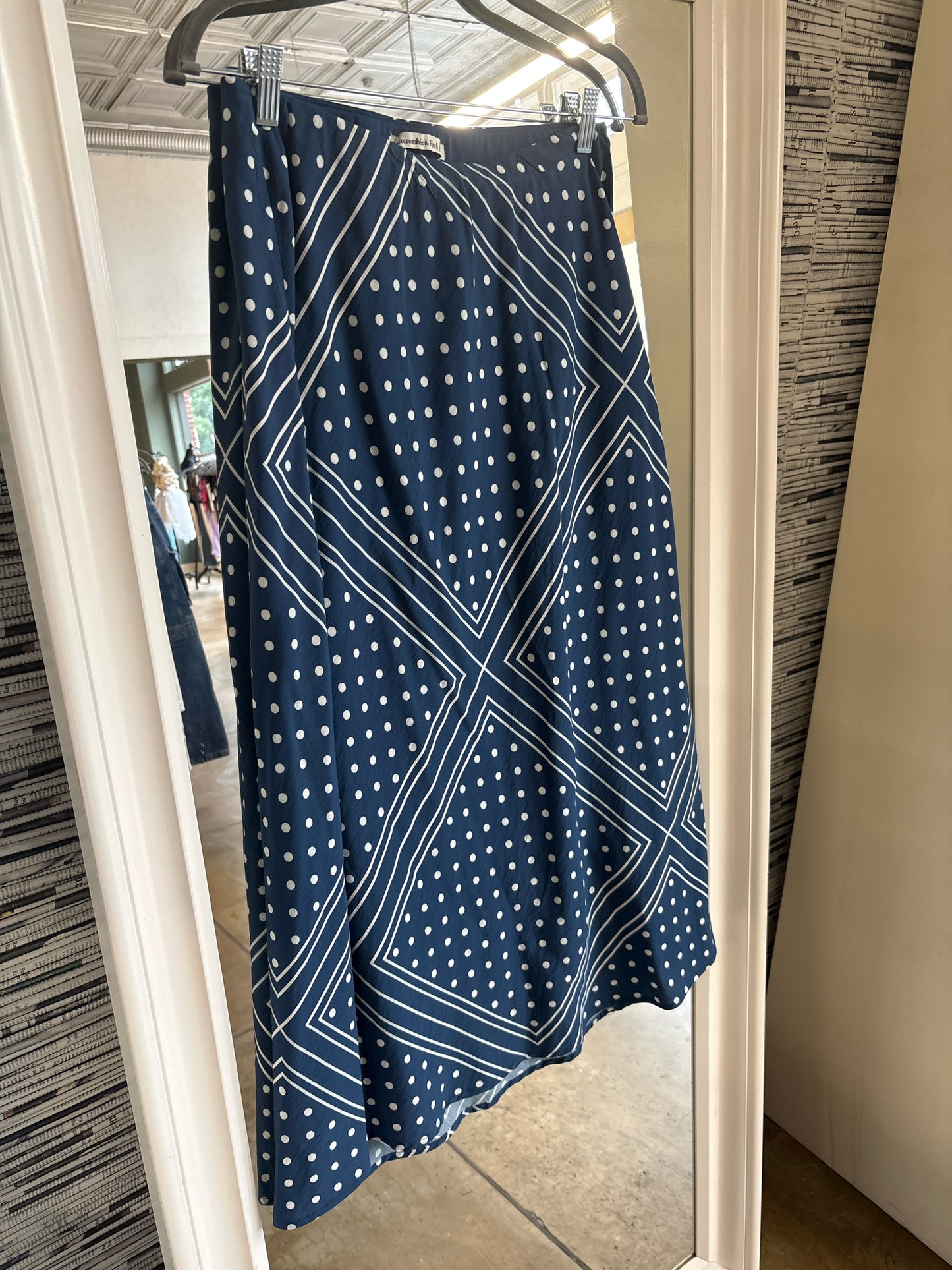 Abercrombie & Fitch Size S Blue/Cream Skirt