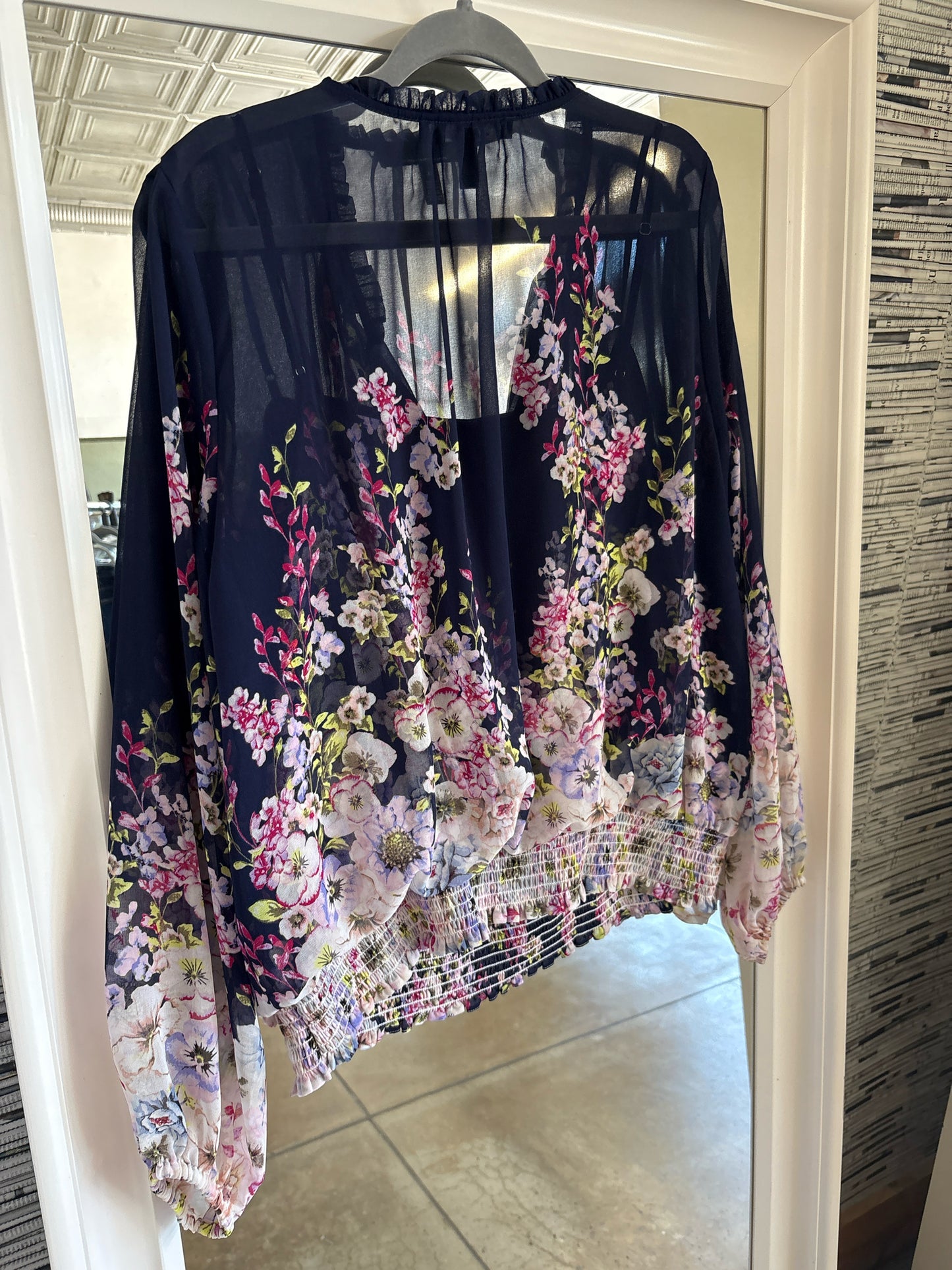 White House Black Market Size XL blue + multi Top