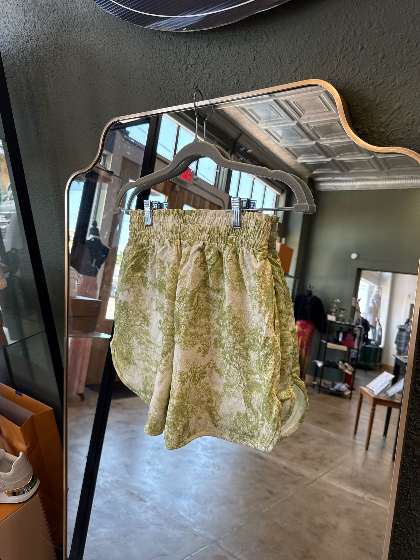 Commense Size S Green Shorts