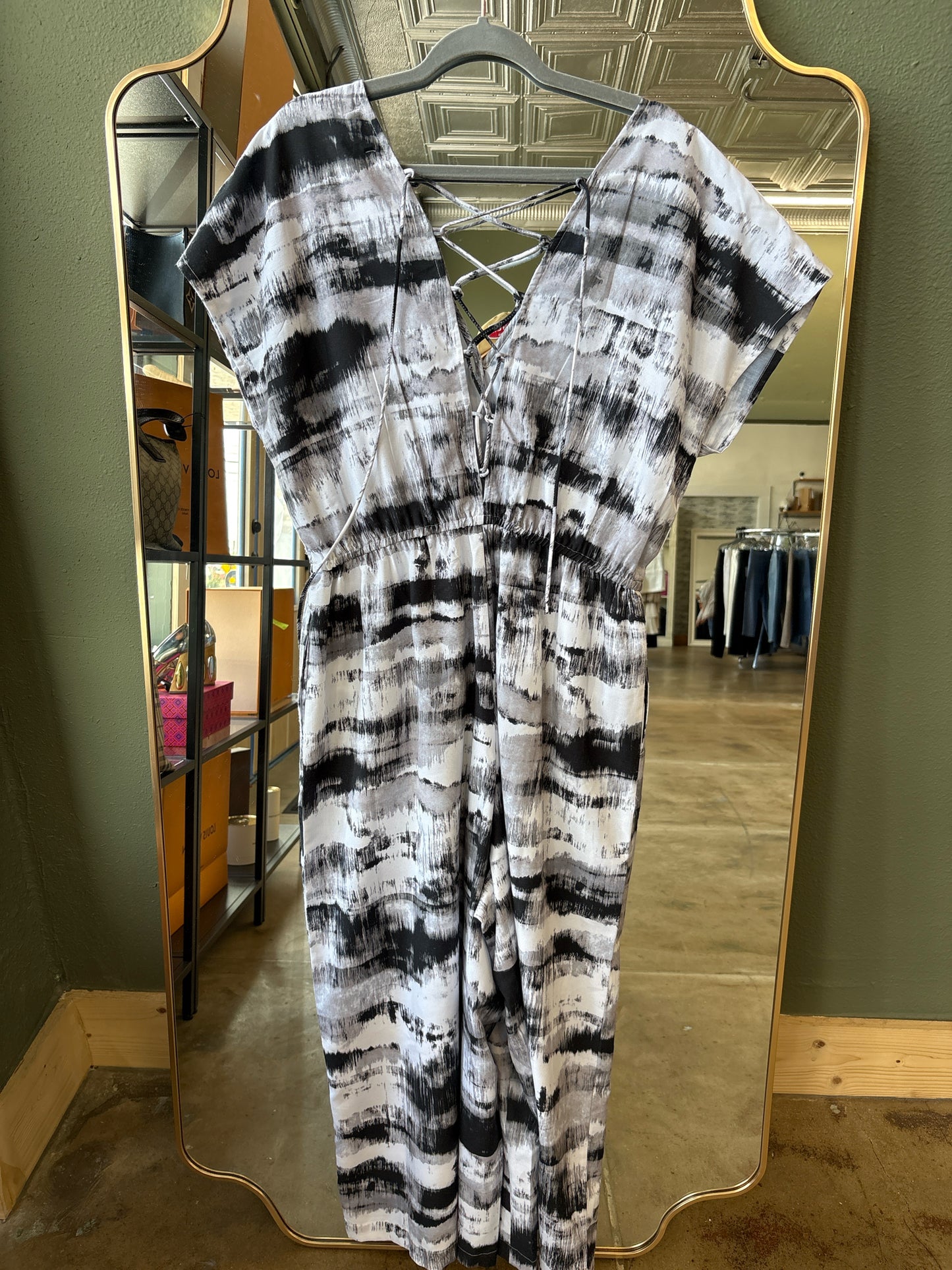 World Market Size S/M Black & White Romper