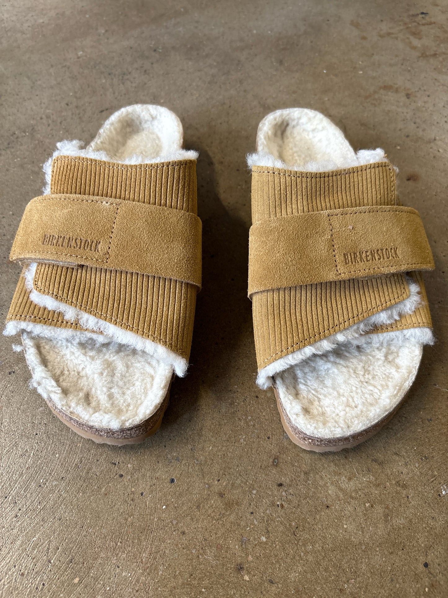 Birkenstock Shoe Size 40 Tan/Cream sherpa Sandals
