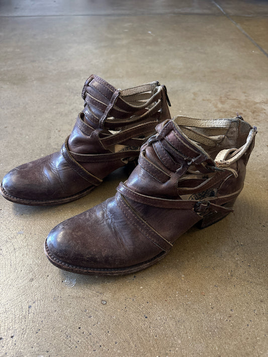 Freebird Shoe Size 6 Brown bootie Boots