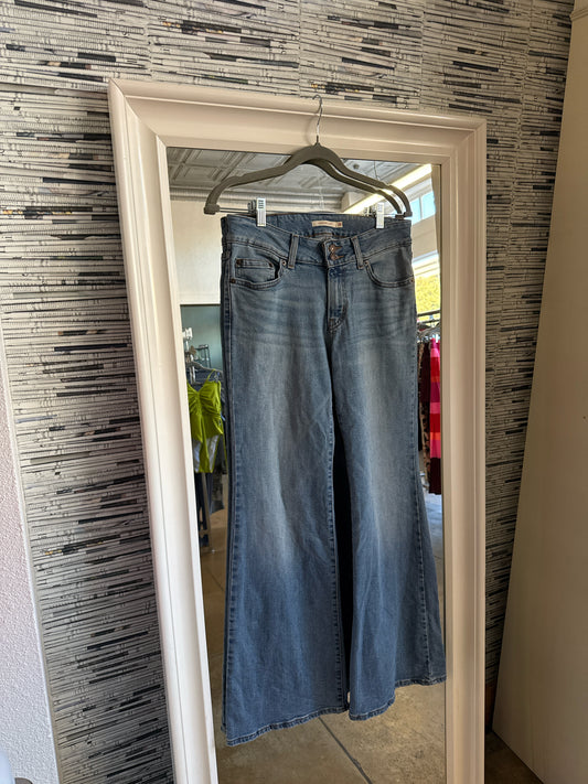 Levi Size 28 Denim Jeans