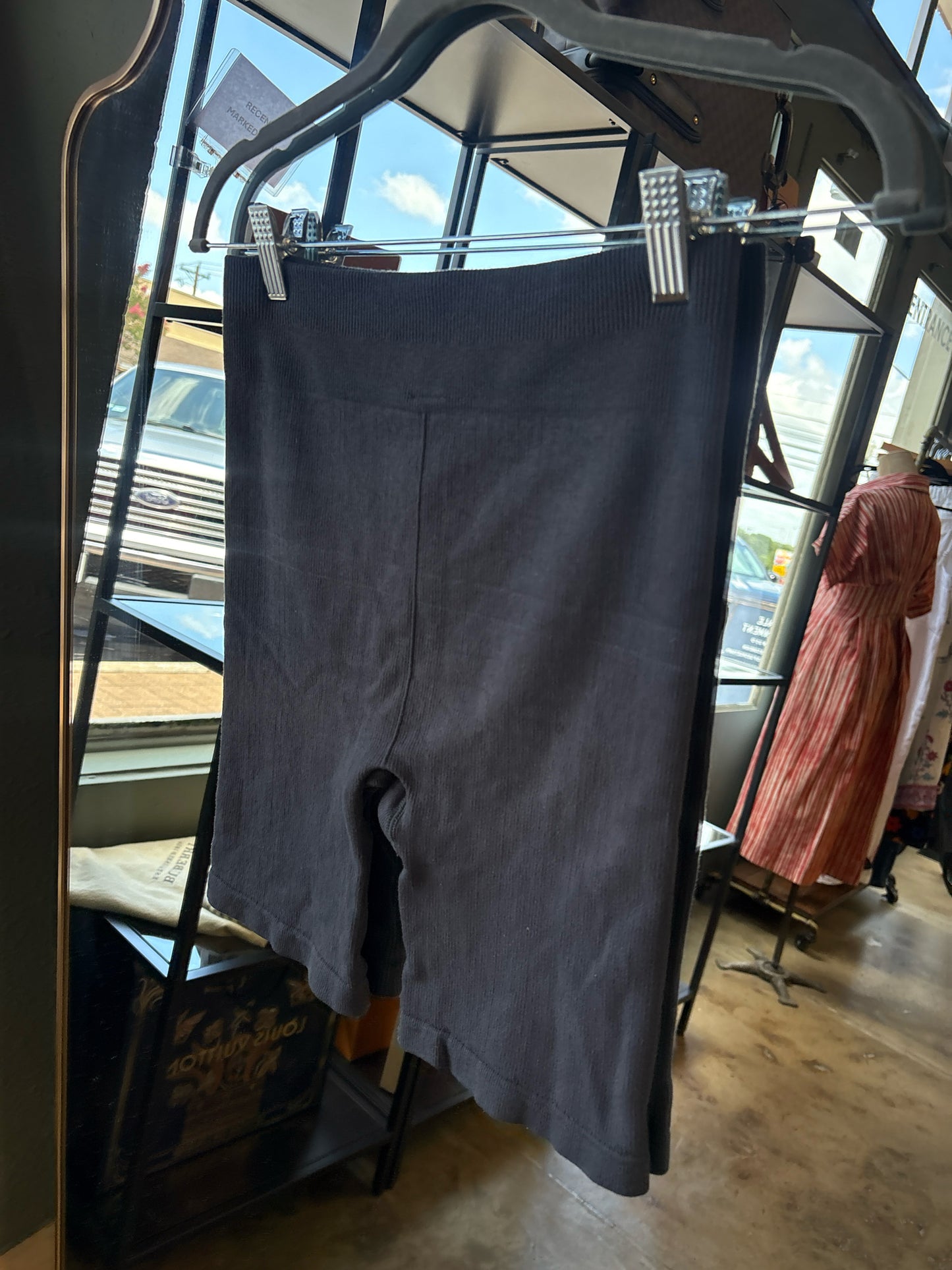 Fabletics Size M Gray Shorts