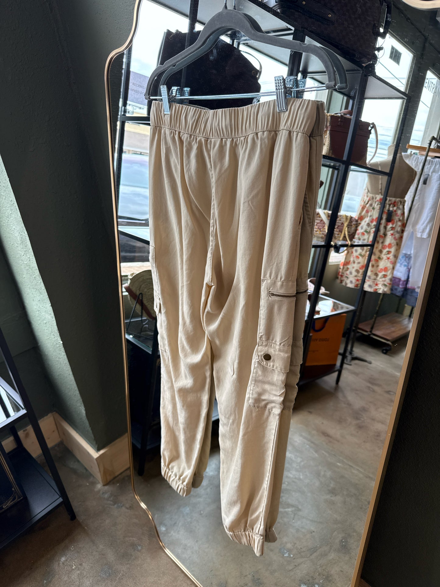 Banana Republic Size S Cream Pants