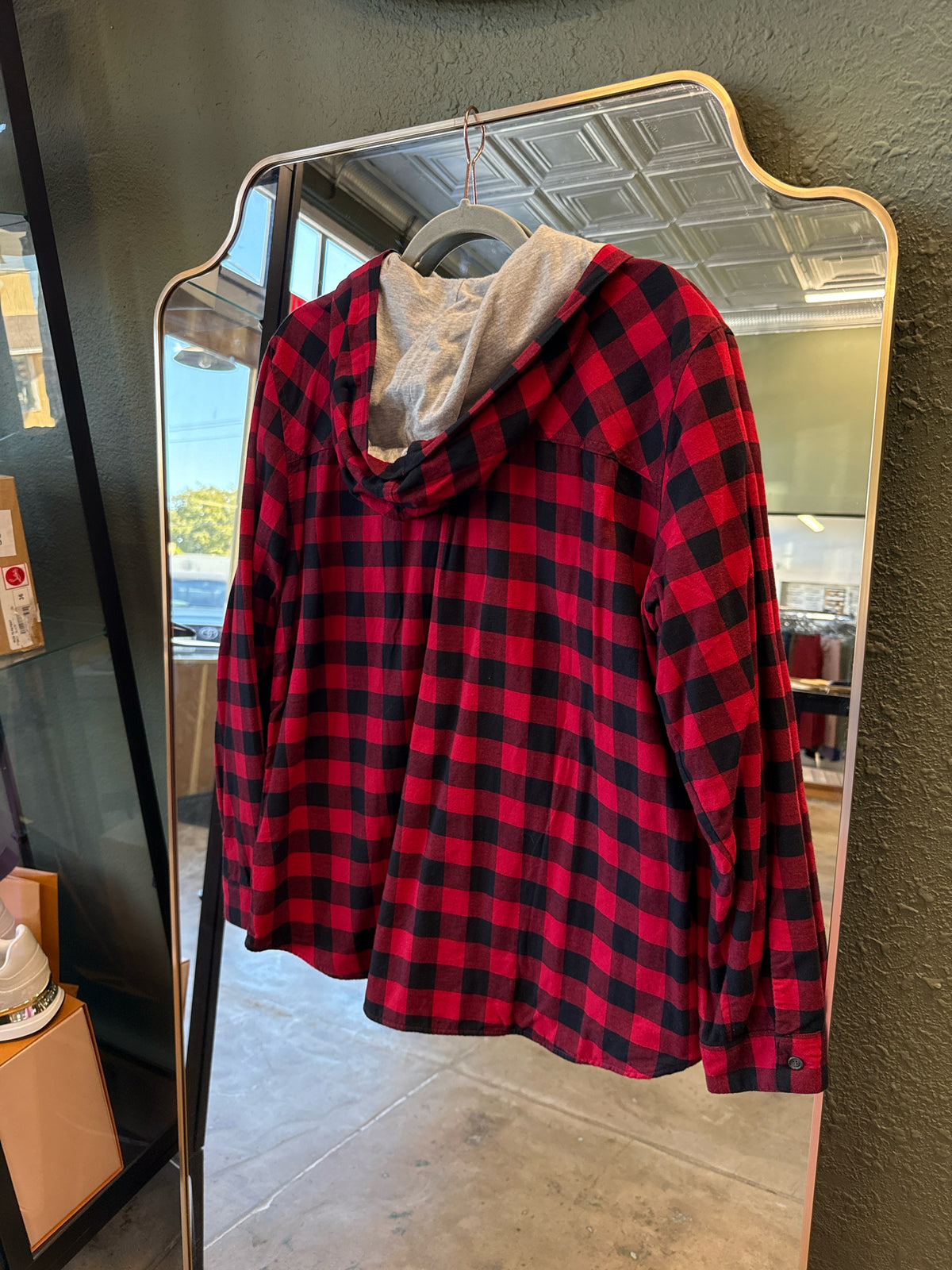 Eddie Bauer Size XL Black/Red Sweatshirt/Hoodie