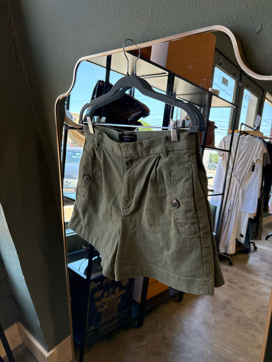 Banana Republic Size 6 Green Shorts