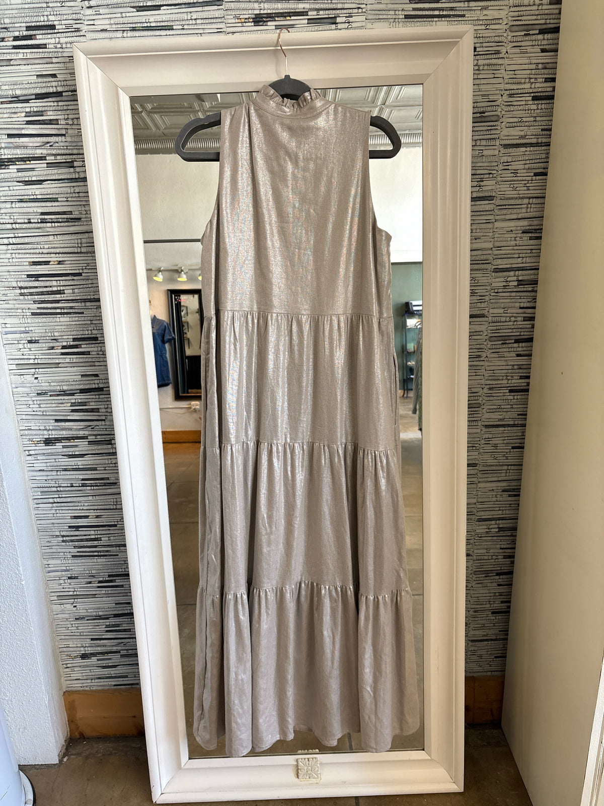 Vince Camuto Size M Gold Dress