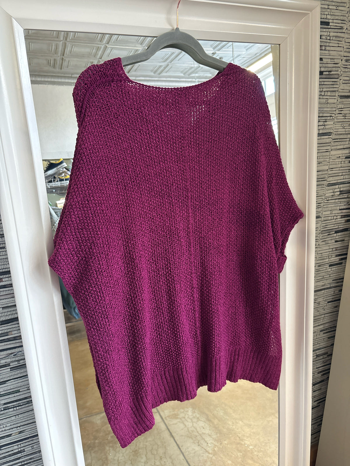 She + Sky Size One Size Magenta Sweater