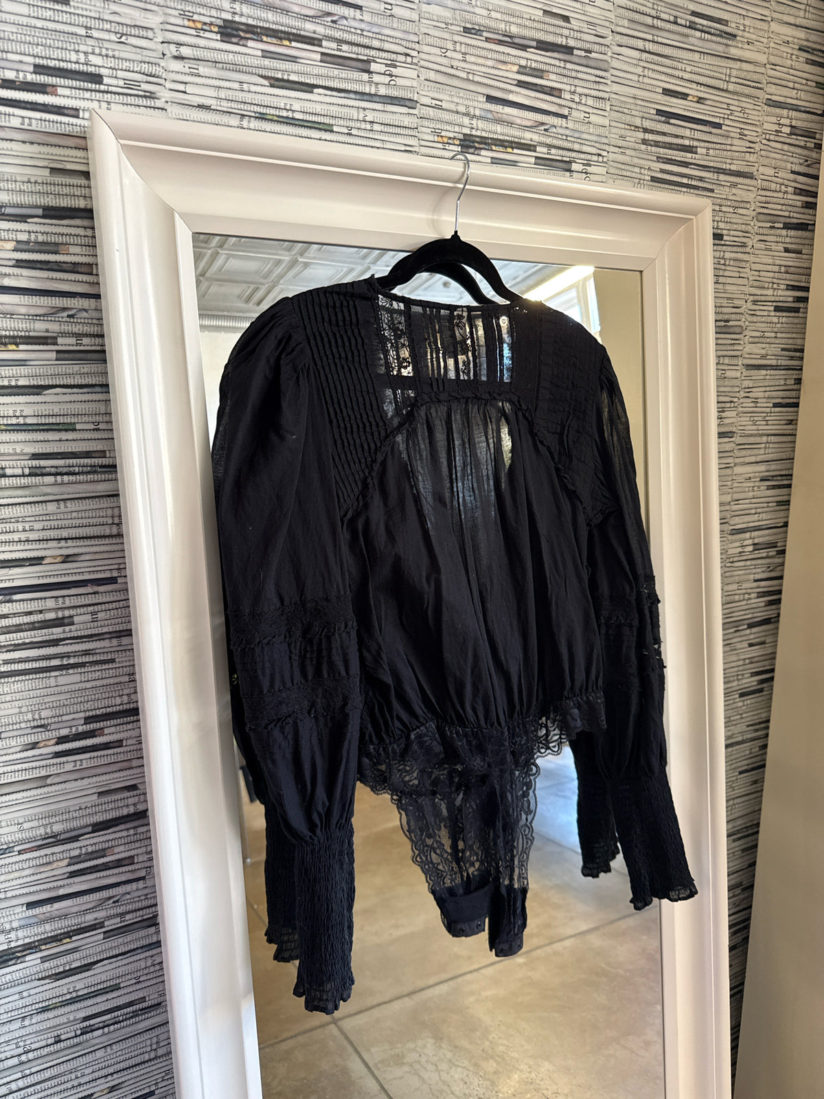 Intimately Size S Black Bodysuit